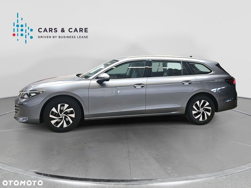 Volkswagen Passat - 31