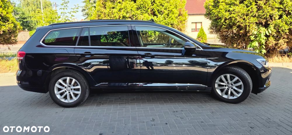 Volkswagen Passat Variant 2.0 TDI EVO Business DSG - 16