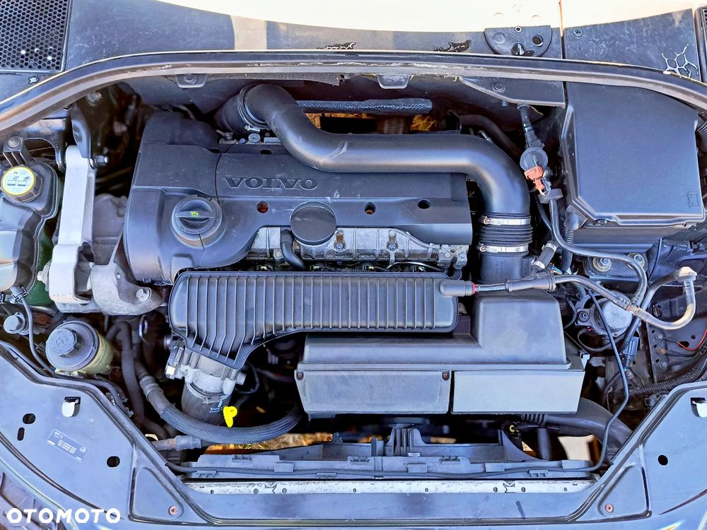 Volvo V70 2.5T Momentum - 13