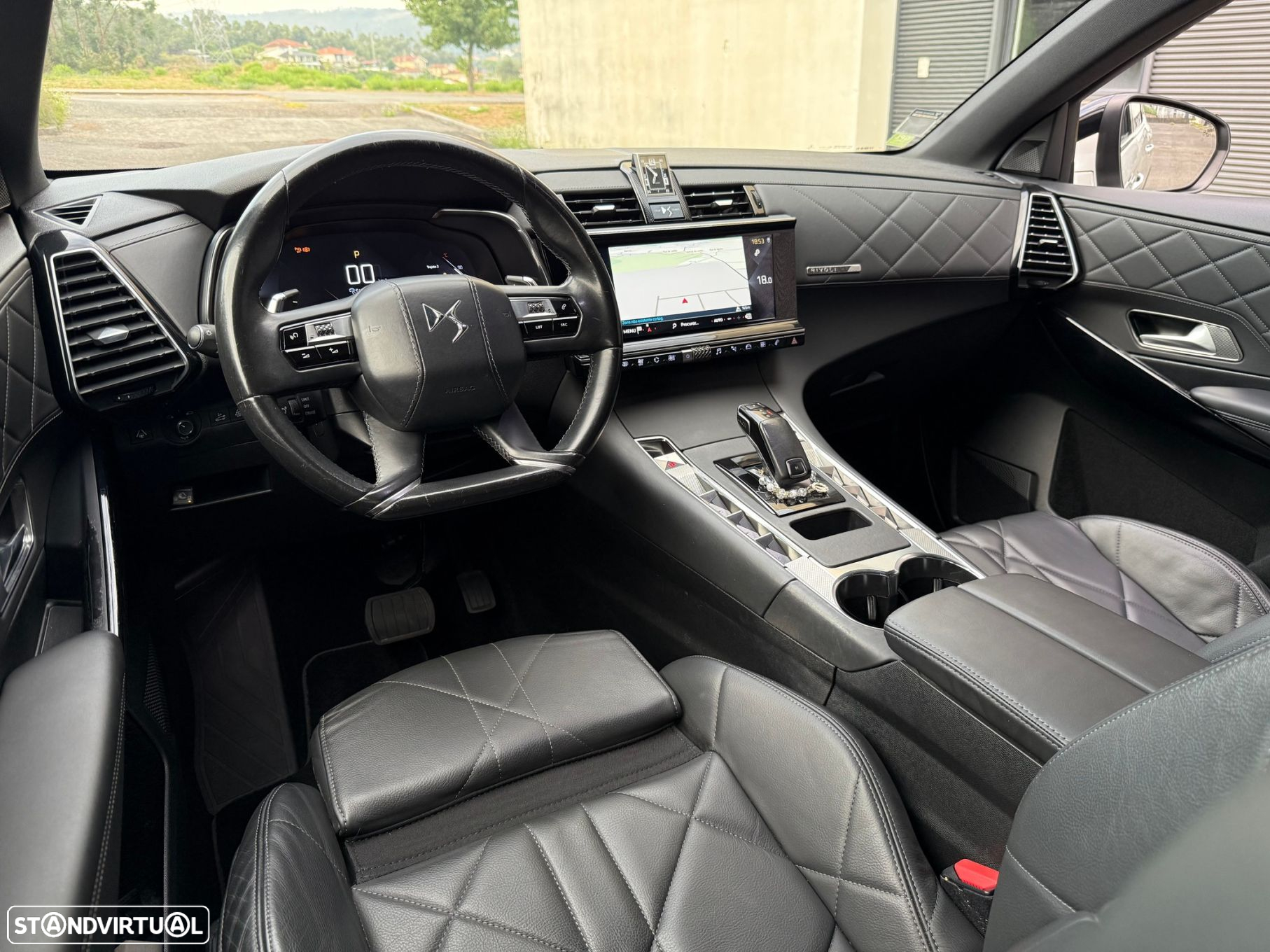 DS DS7 Crossback 1.6 THP Rivoli EAT8 - 10
