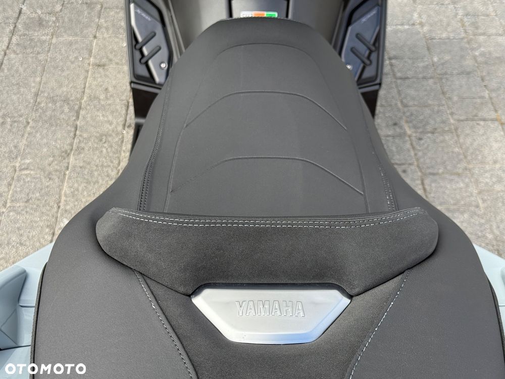 Yamaha X-max - 8