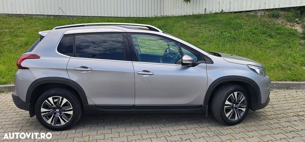 Peugeot 2008 1.6 BlueHDi FAP Allure - 12