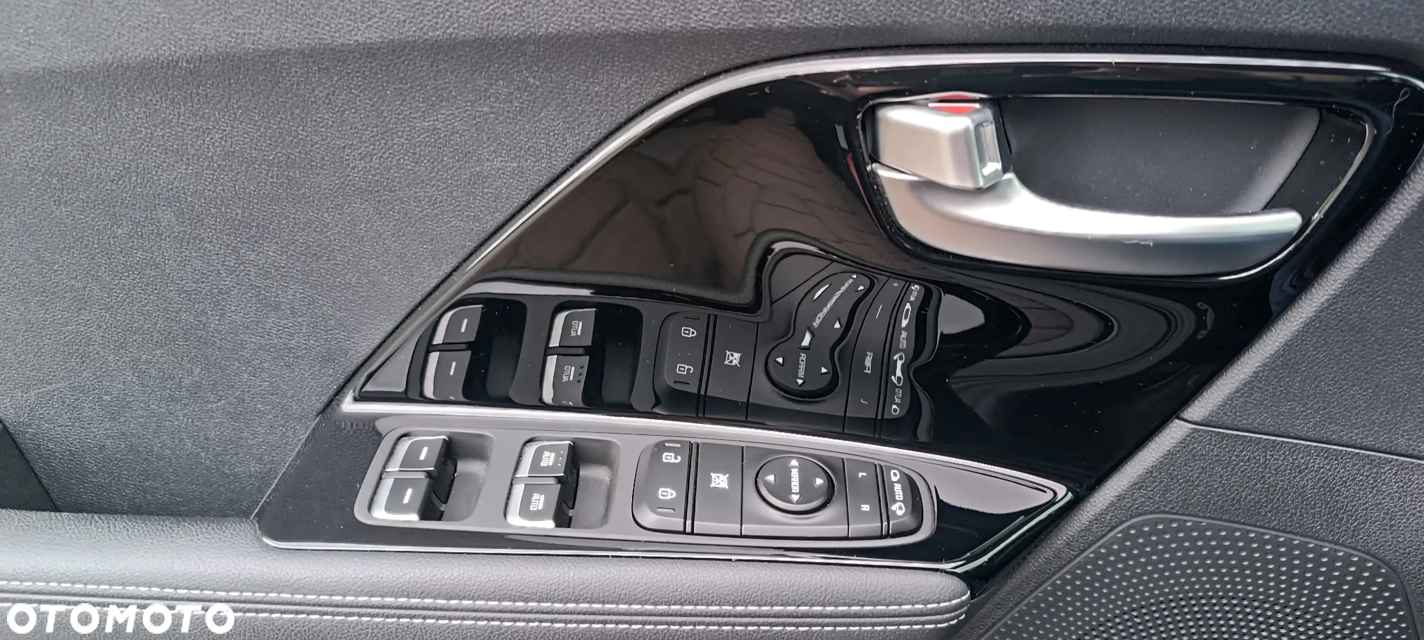 Kia Niro 1.6 GDI Hybrid L Business Line - 12