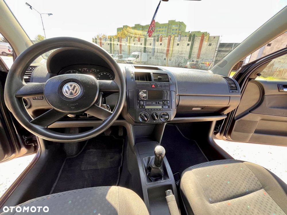 Volkswagen Polo - 12