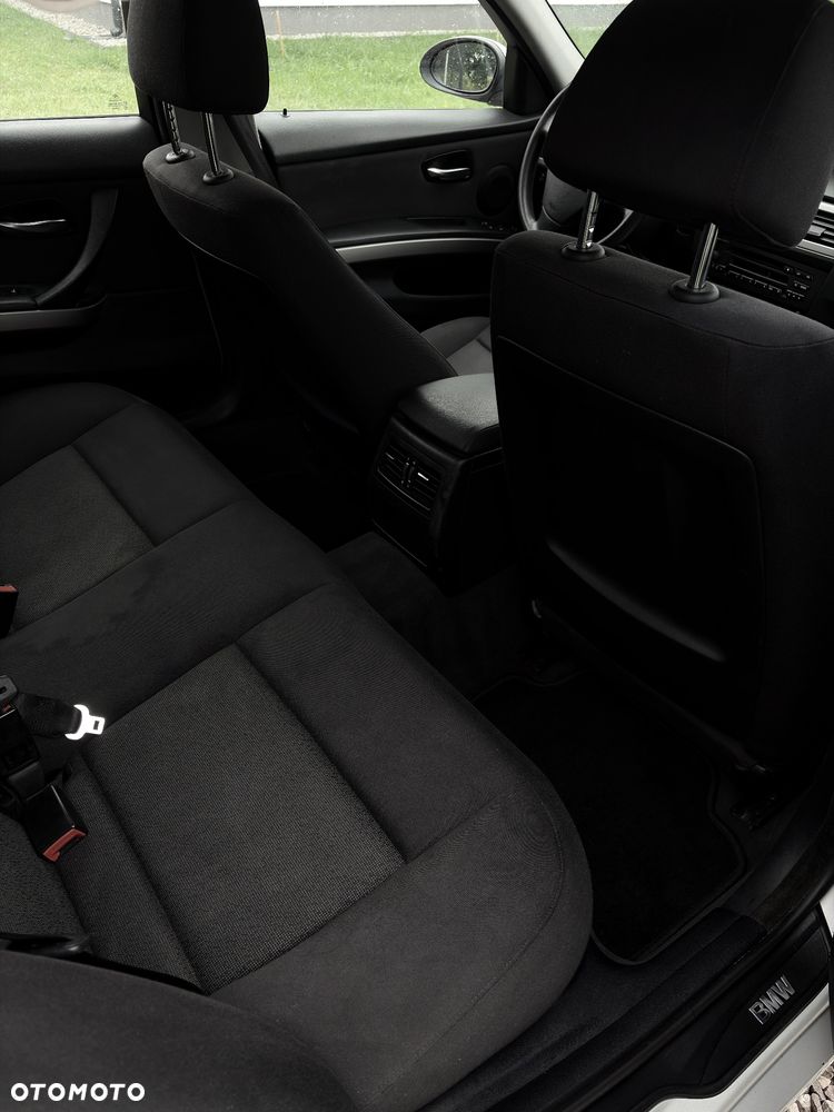 BMW Seria 3 - 16