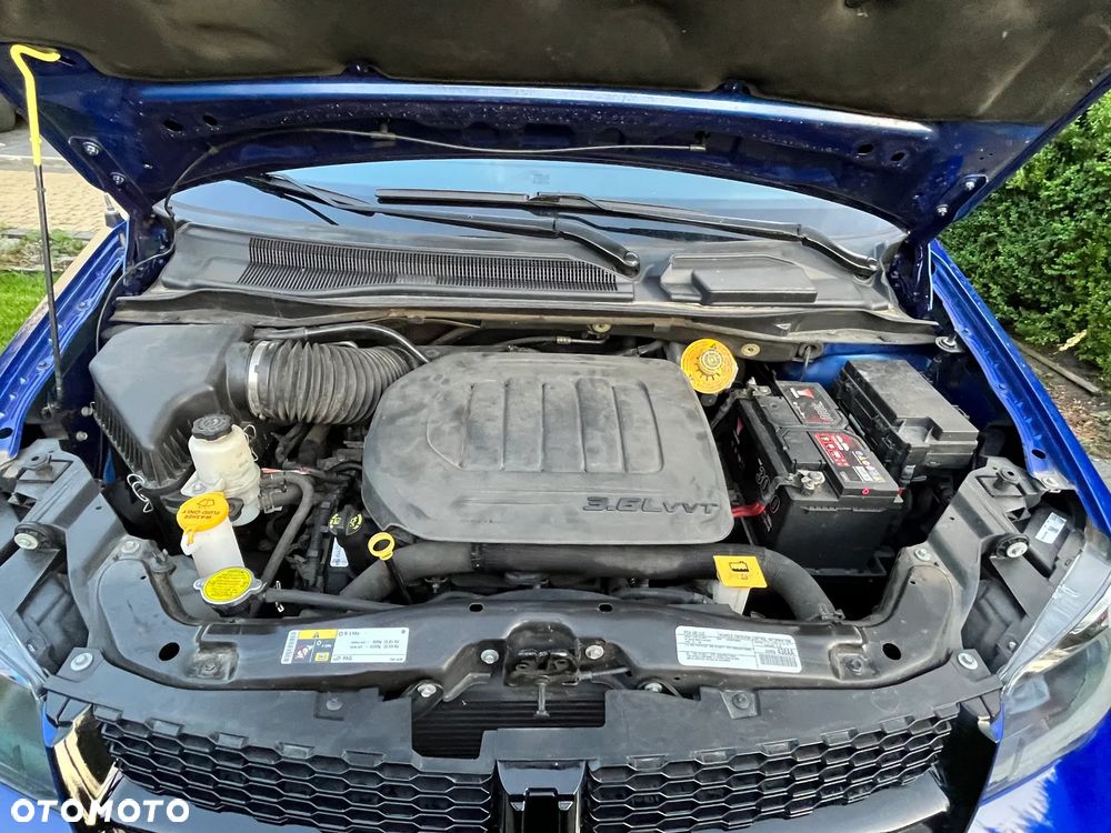 Dodge Grand Caravan 3.6 R/T - 35