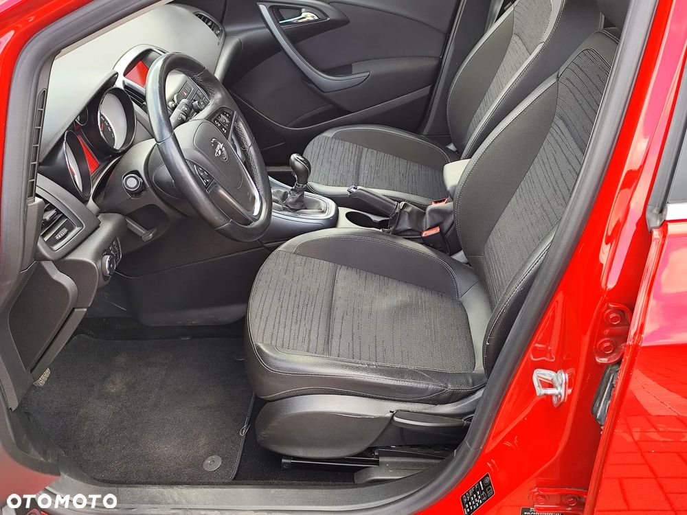 Opel Astra 1.6 Business EU6 - 10