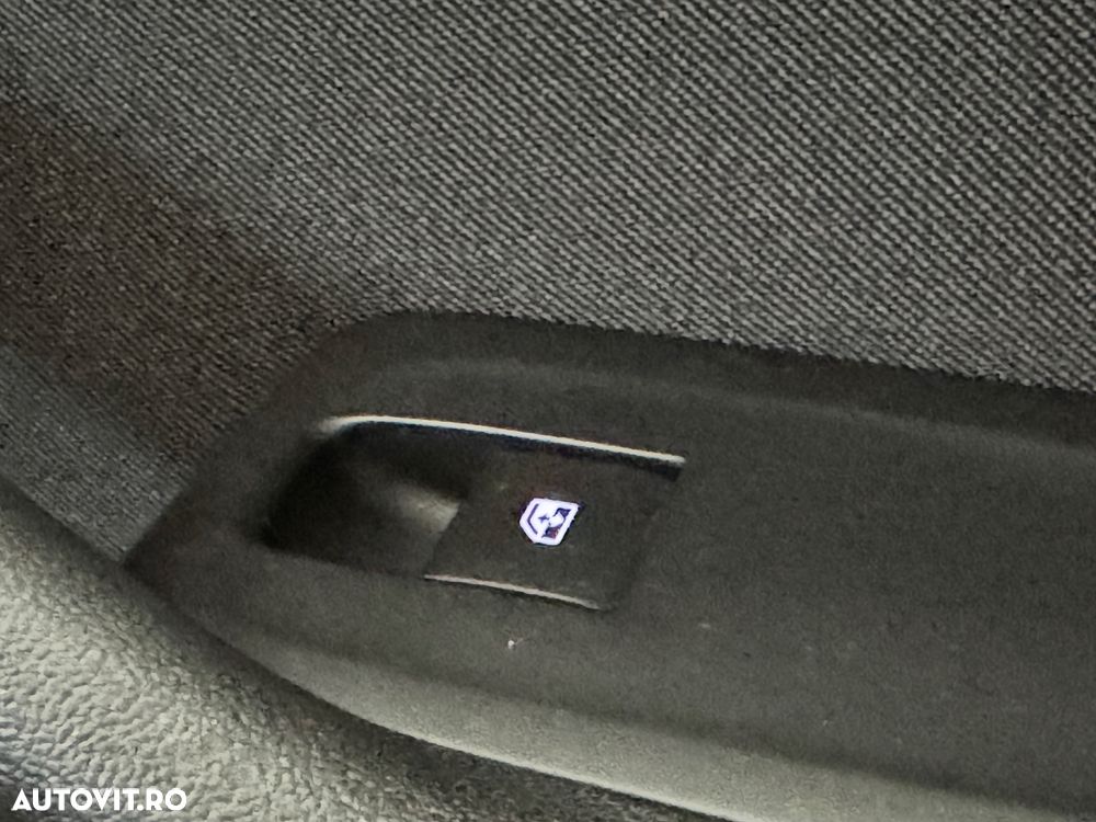 Opel Zafira 2.0 D (CDTI) Automatik Edition - 35