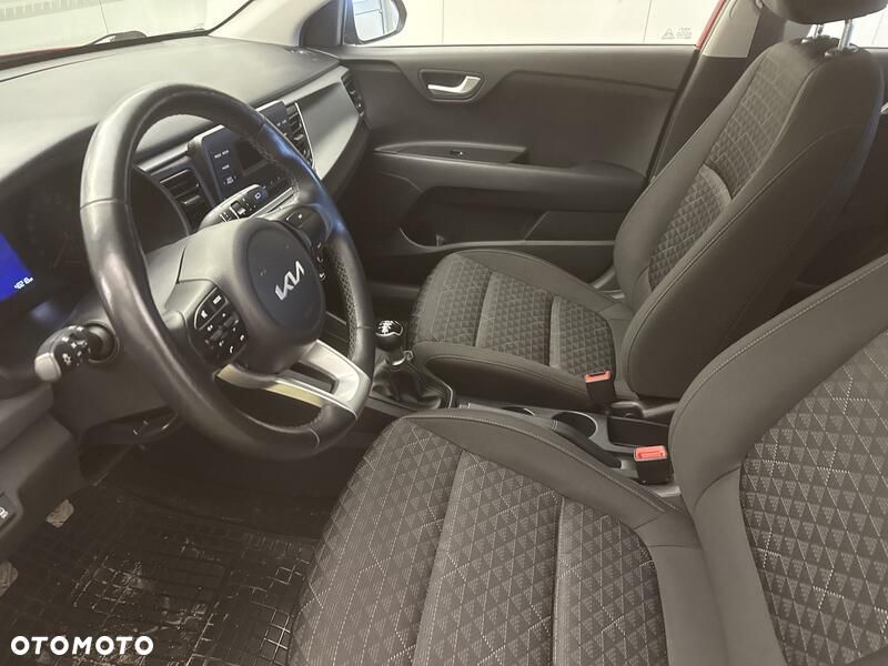 Kia Rio 1.2 M - 11