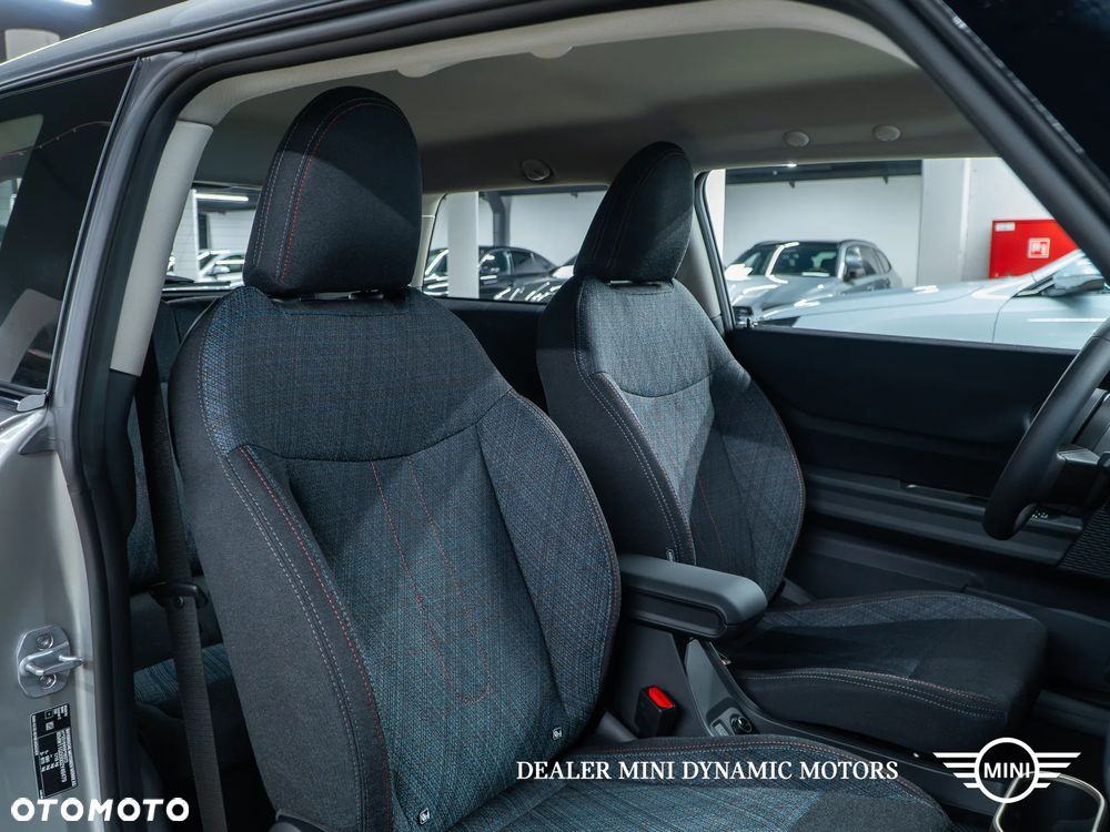MINI Cooper C Essential Trim - 21