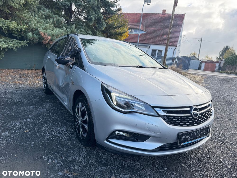 Opel Astra 2019 photo 2