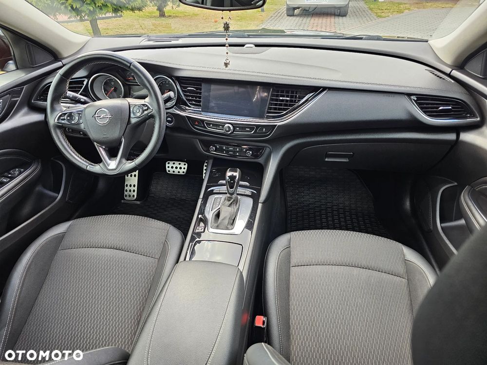 Opel Insignia - 12