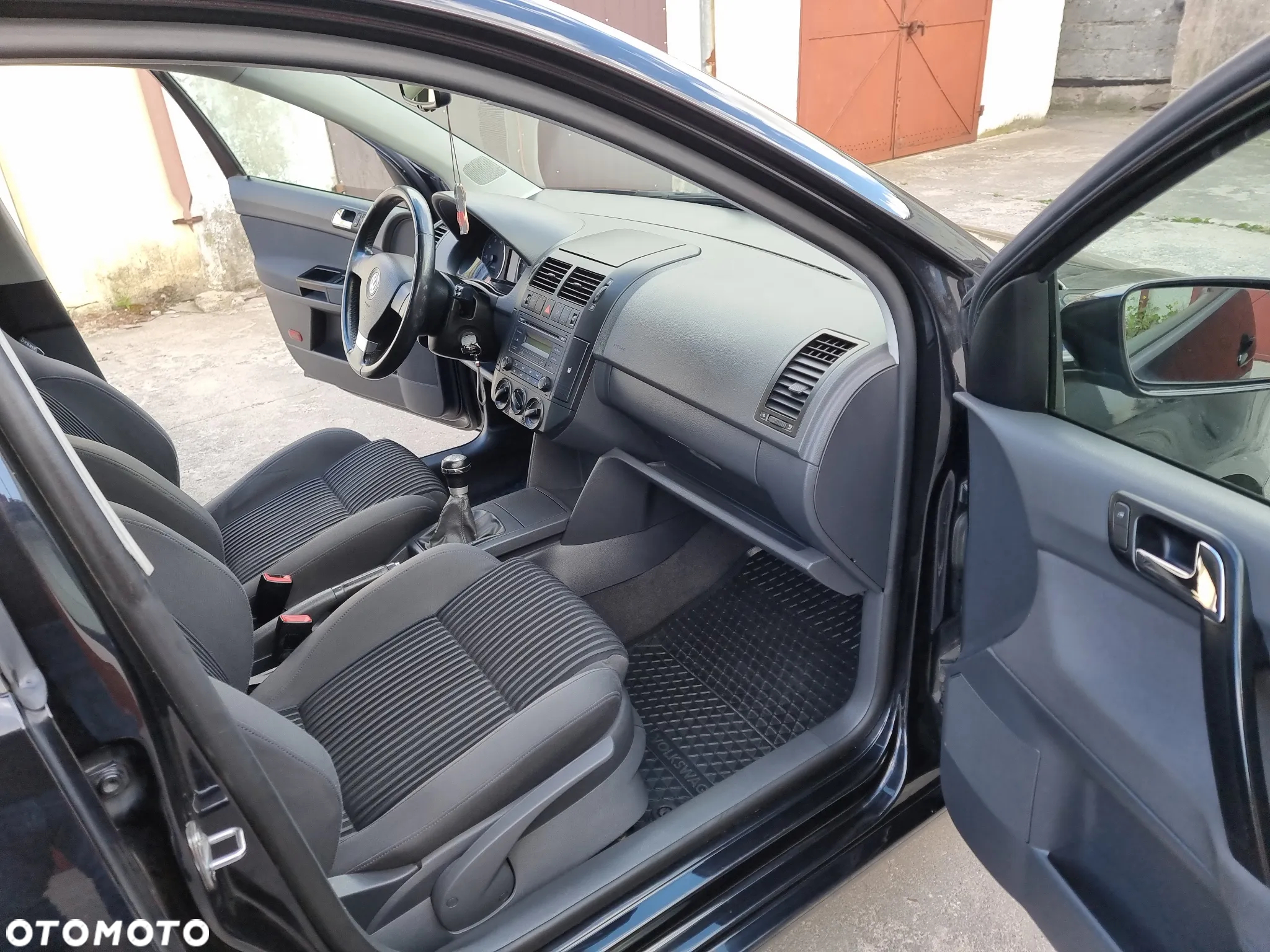 Volkswagen Polo - 8