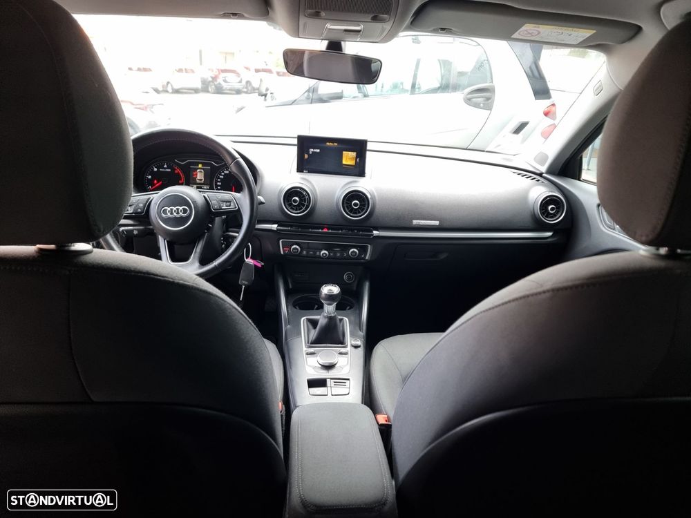 Audi A3 Sportback 1.6 TDI - 6
