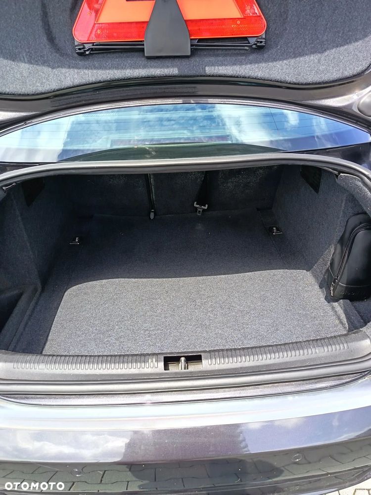 Audi A4 Limousine 2.0 TDI DPF - 12