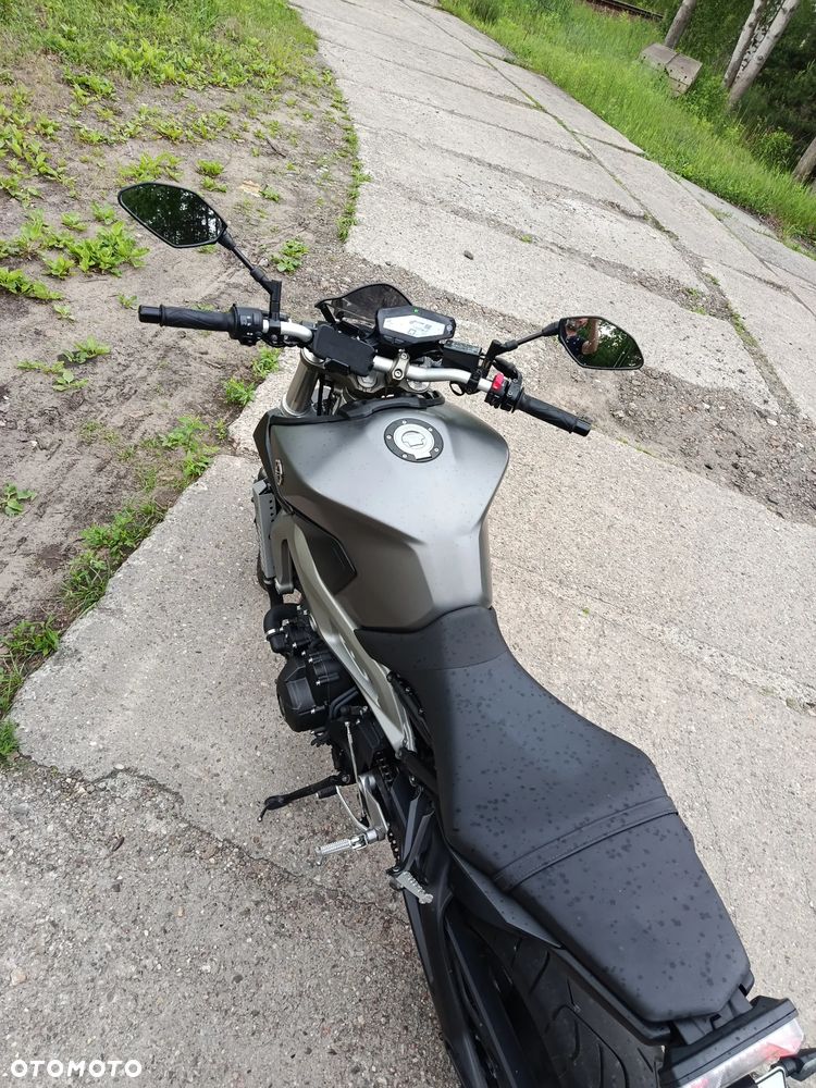 Yamaha MT - 5