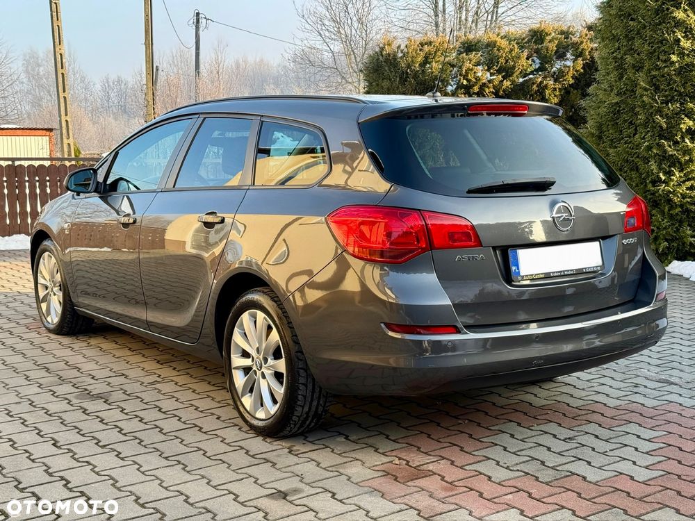 Opel Astra 1.7 CDTI Cosmo - 10