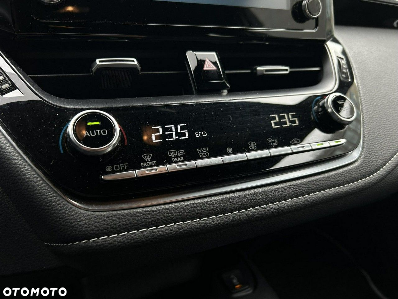 Toyota Corolla - 18