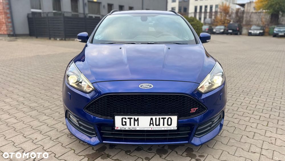 Ford Focus 2.0 EcoBoost ST mit Leder-Exclusiv-Paket - 25