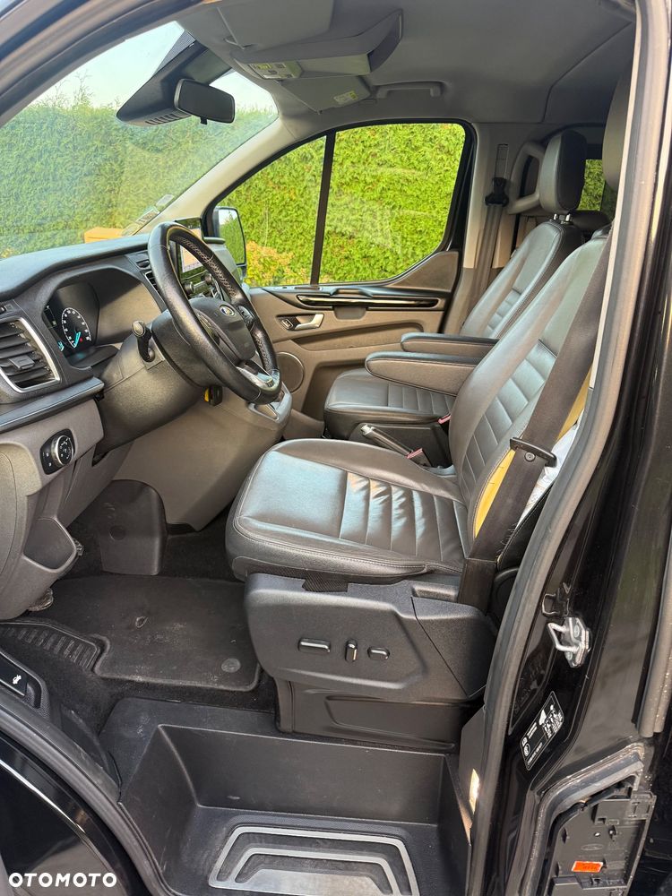 Ford Tourneo Custom 320 L2H1 VA Autm Titanium X - 17