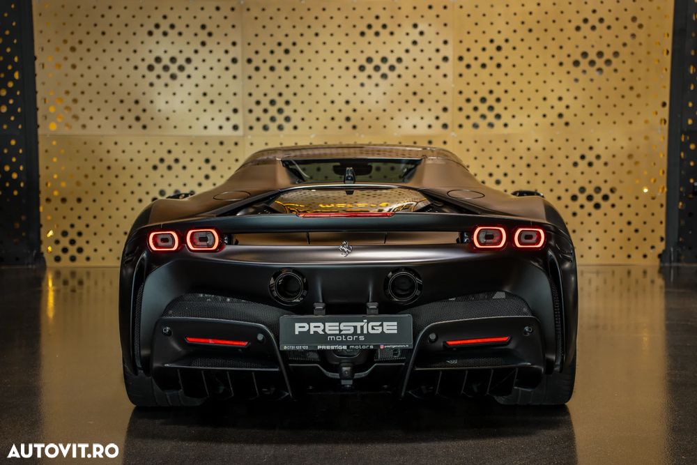 Ferrari SF90 Stradale - 6