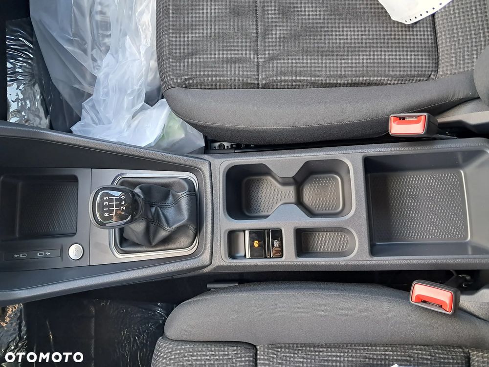 Volkswagen Caddy - 28