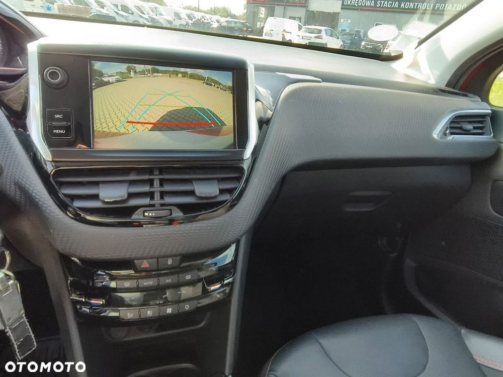 Peugeot 2008 - 13