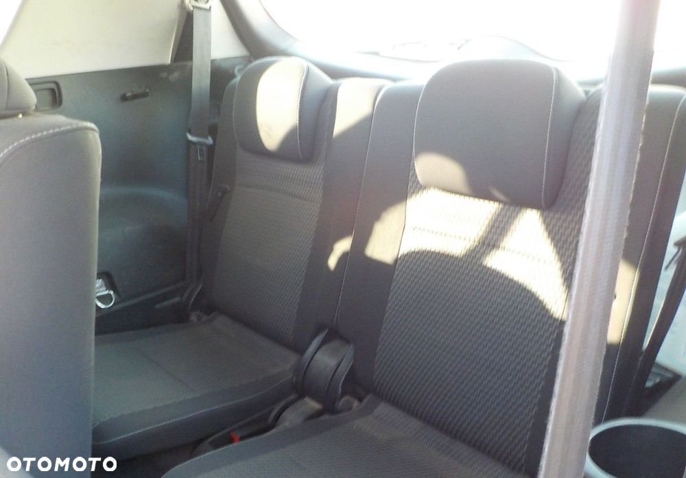 Toyota Verso - 25