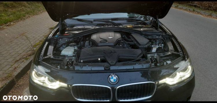 BMW Seria 3 320d Touring xDrive - 5