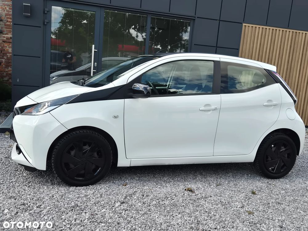 Toyota Aygo x-play Eco - 6