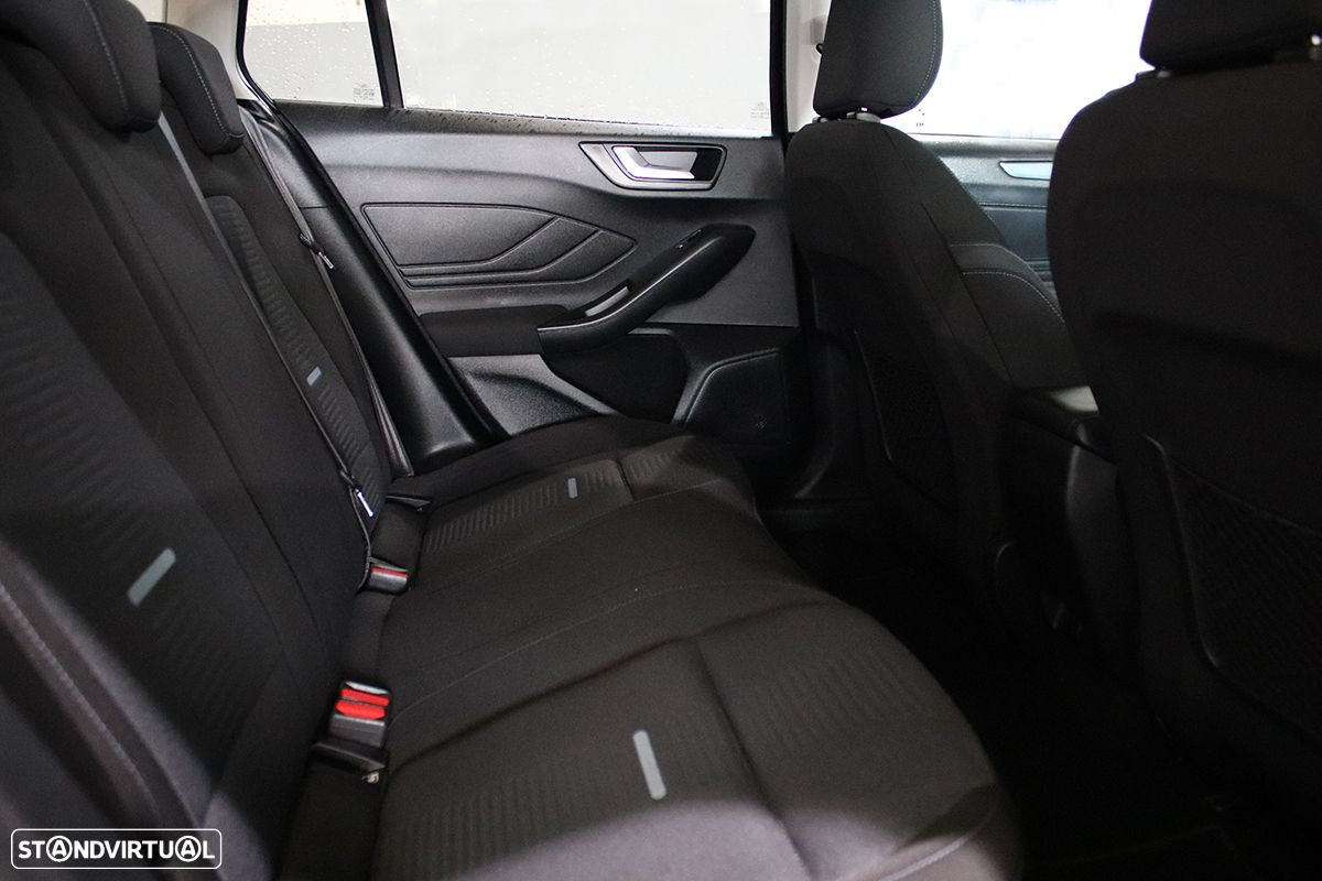 Ford Focus SW 1.5 TDCi EcoBlue Active - 21