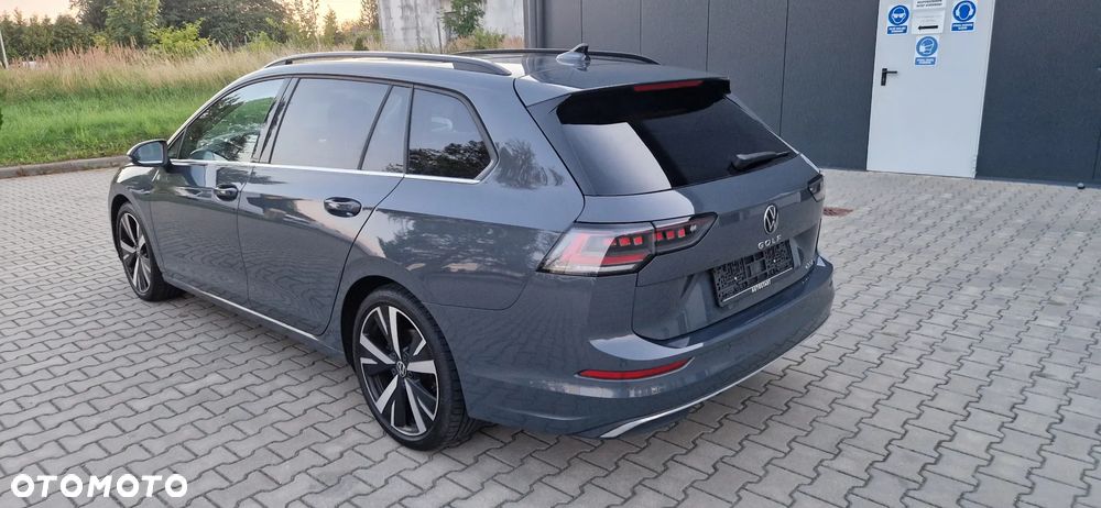 Volkswagen Golf 1.5 eTSI OPF DSG Style - 3