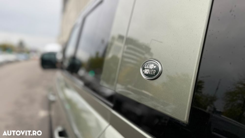 Land Rover Defender 110 2.0L D240 SE - 13