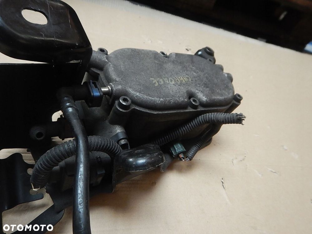 mocowanie obudowa filtra paliwa jeep grand cheroke wk2 3.0crd - 3