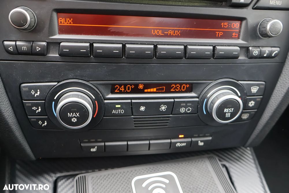 BMW Seria 3 320d - 24