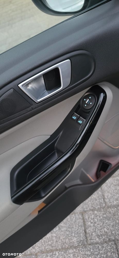 Ford Fiesta 1.0 EcoBoost Titanium ASS - 36