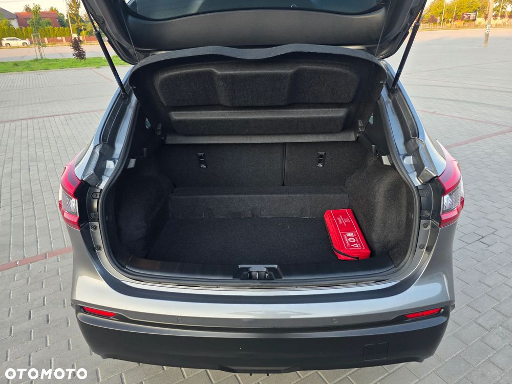 Nissan Qashqai 1.3 DIG-T AKARI - 20