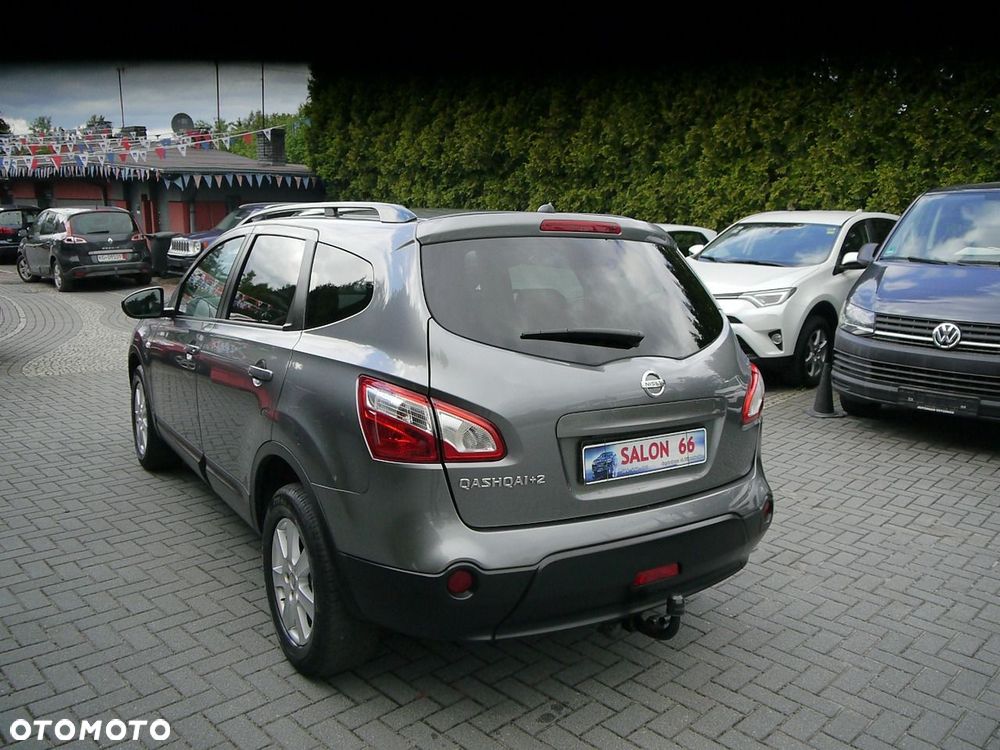 Nissan Qashqai+2 1.6 360 - 6