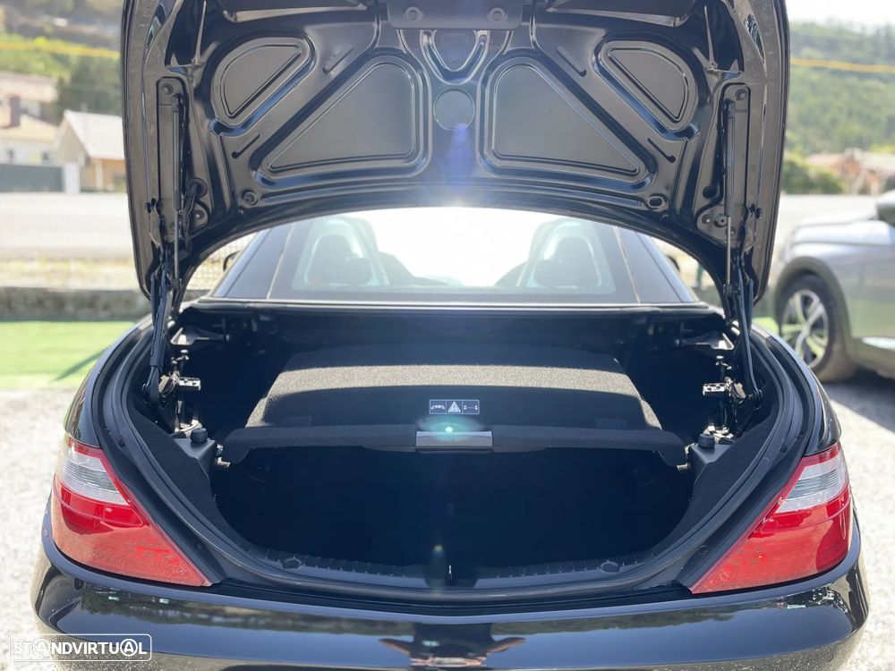 Mercedes-Benz SLK 200 (BlueEFFICIENCY) 7G-TRONIC — fotografia 24