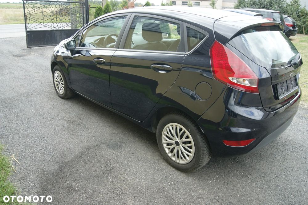 Ford Fiesta 1.25 Champions Edition - 6