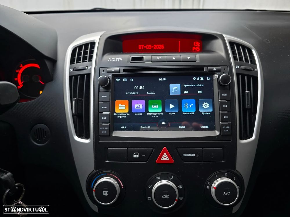 Kia Ceed SW 1.4 CVVT LX ISG - 42