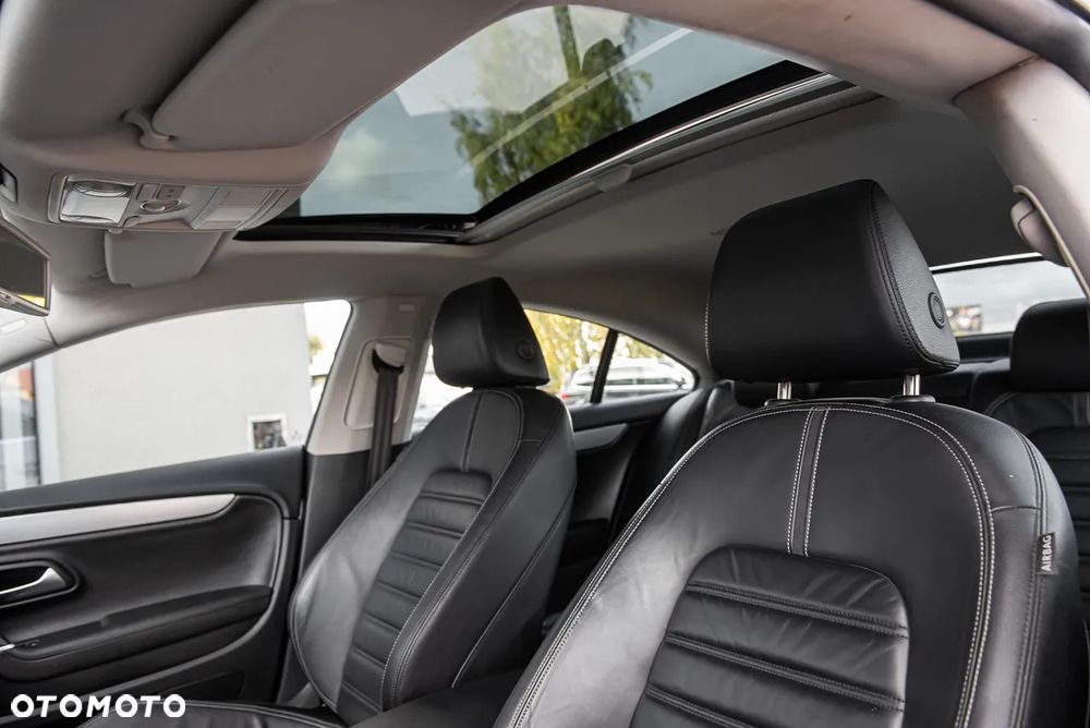 Volkswagen Passat CC 2.0 TSI Exclusive - 17