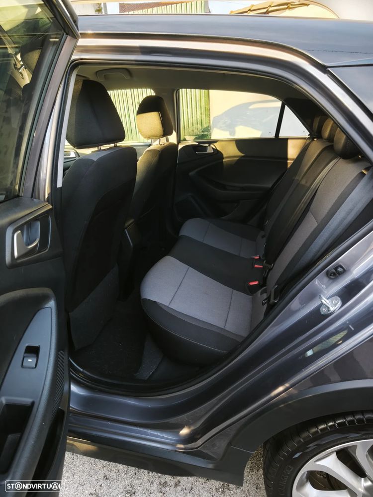 Hyundai i20 Active 1.0 T-GDi Style 7DCT - 17