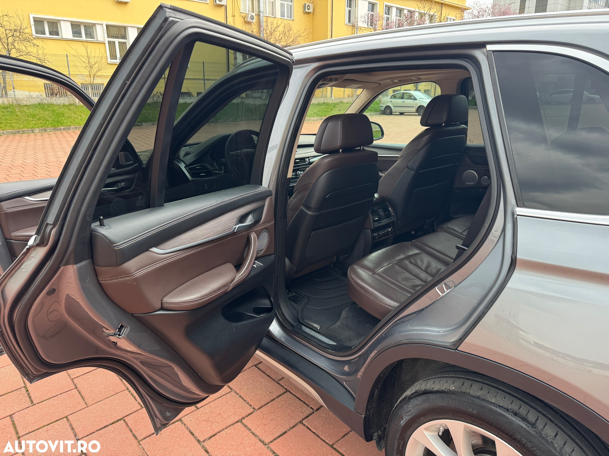 BMW X5 xDrive40d - 11