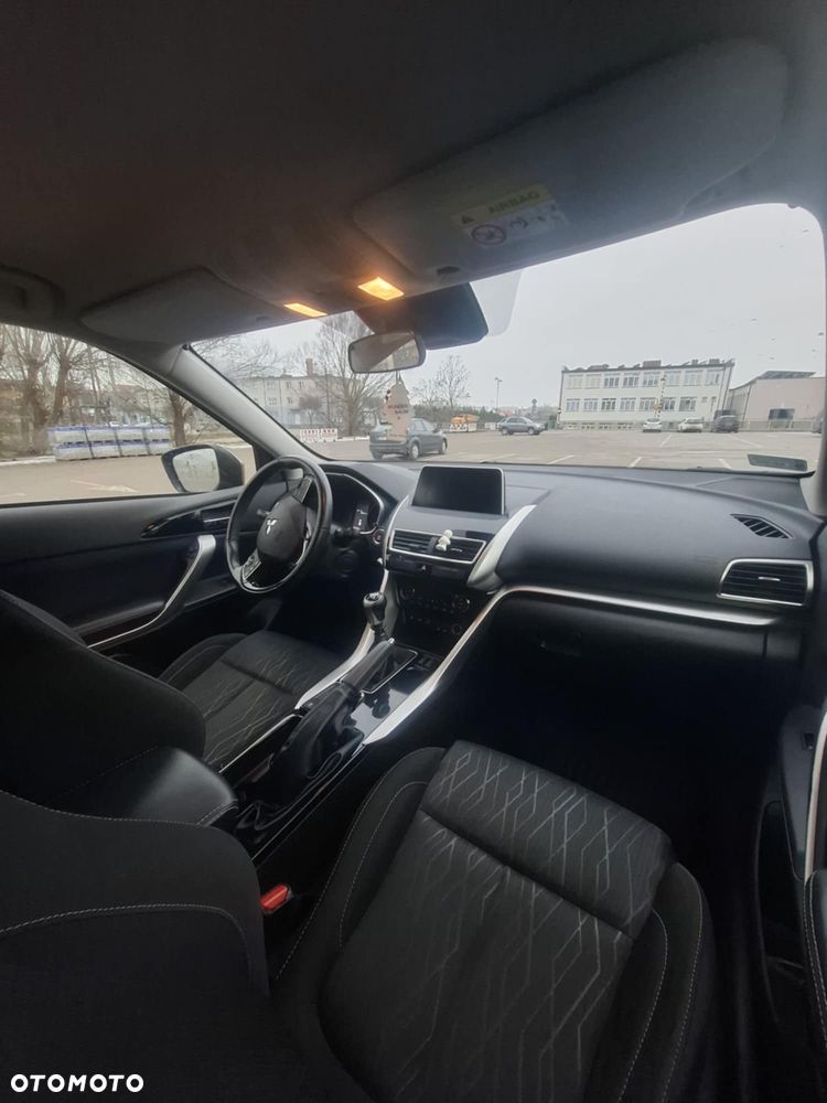 Mitsubishi Eclipse Cross 1.5 T Intense - 5