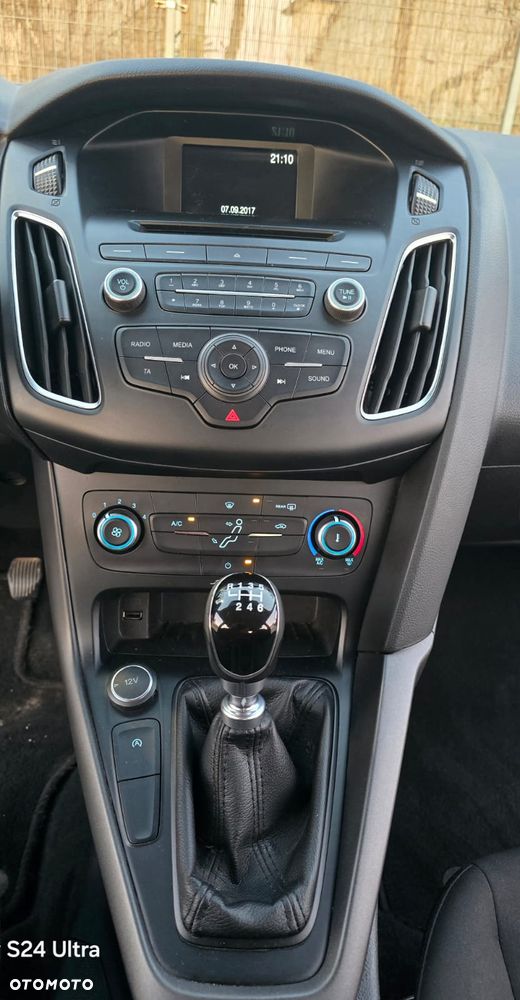 Ford Focus 1.5 EcoBoost Trend Edition Business - 11