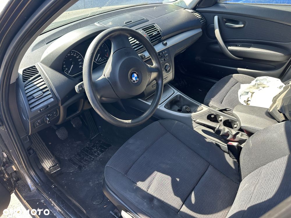 BMW Seria 1 116i - 5