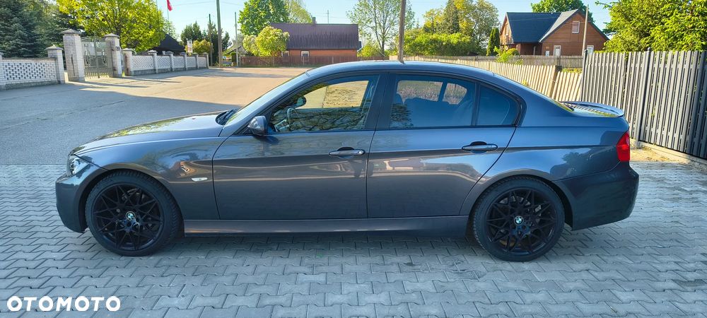 BMW Seria 3 325i - 3