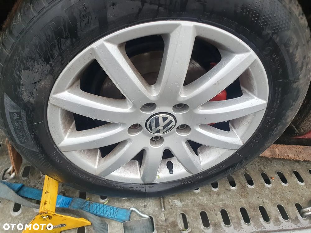 Błotnik prawy przedni LA3W Vw golf V 2005r kombi cały na części - 3