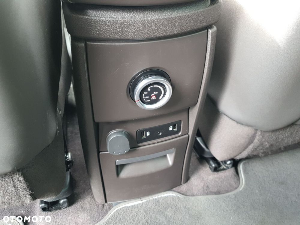 Renault Espace 1.6 dCi Energy Initiale Paris EDC - 22